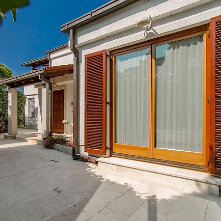 Apartmani Alice Njivice Kültér fotó
