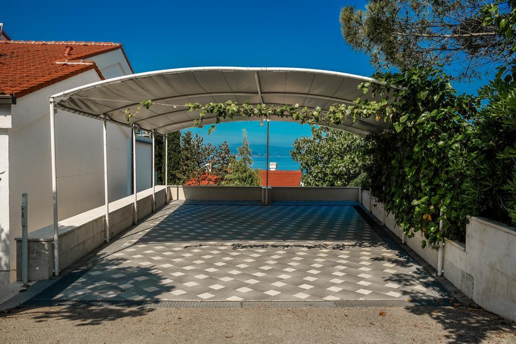 Apartmani Alice Njivice Kültér fotó