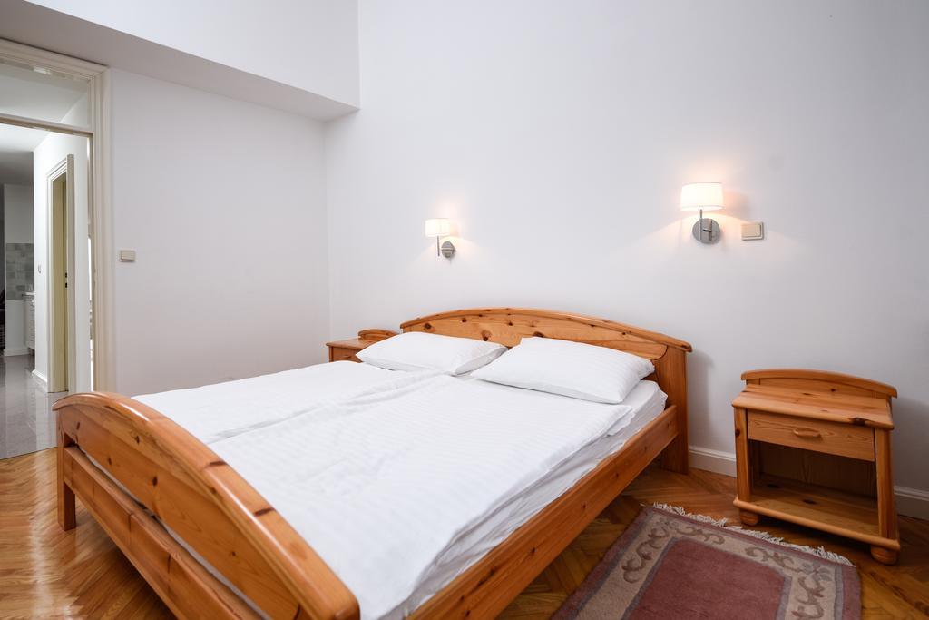 Apartmani Alice Njivice Kültér fotó