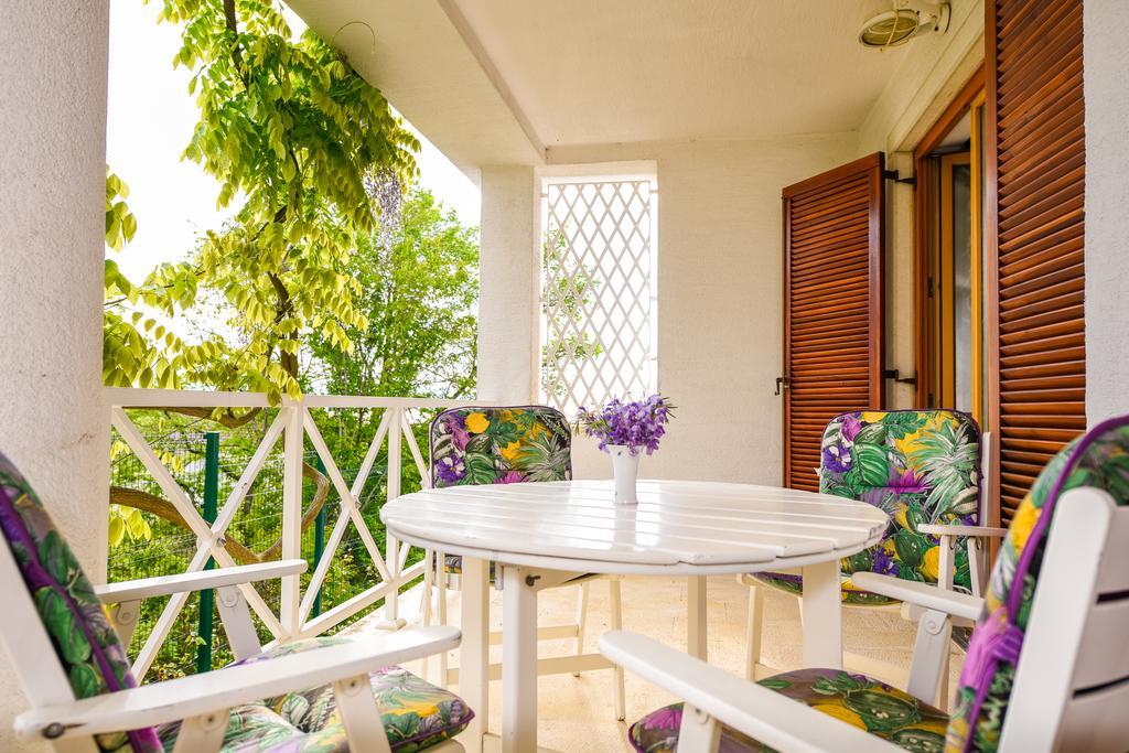 Apartmani Alice Njivice Kültér fotó