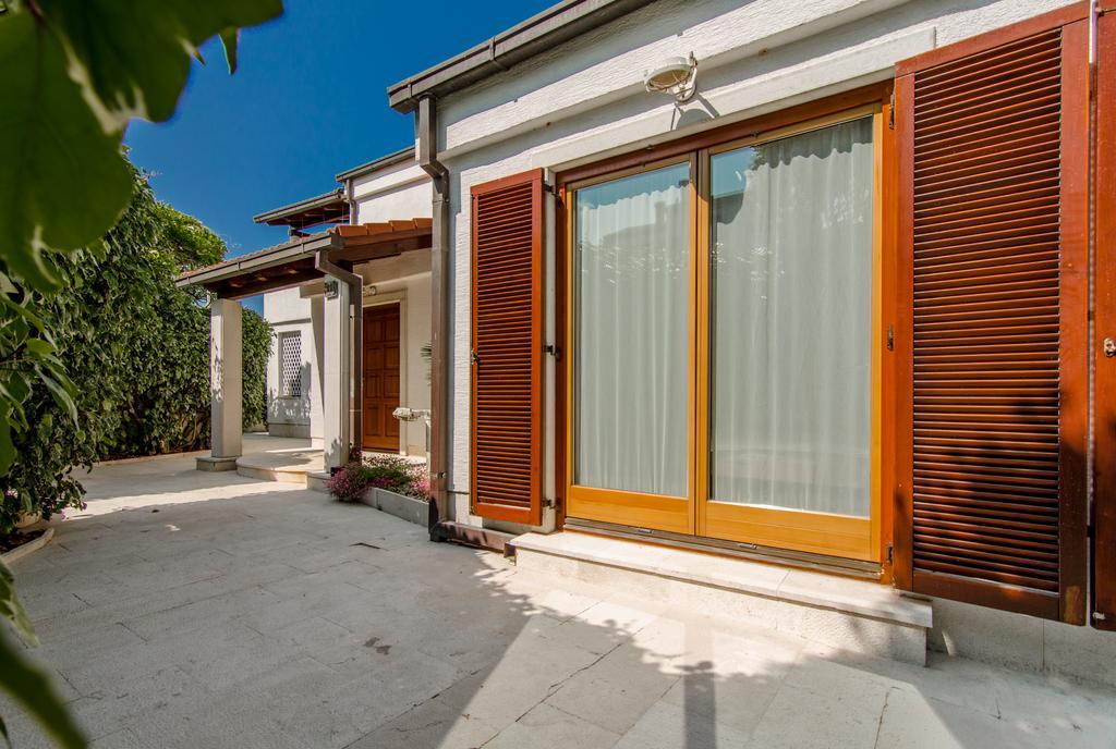 Apartmani Alice Njivice Kültér fotó